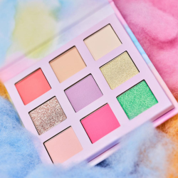باليت ظلال العيون وات ذا فلاف من إيسنس - درجة 01 كوتون كاندي سكايز  Essence What The Fluff Eyeshadow Palette 01 Cotton Candy Skies 11.6 g